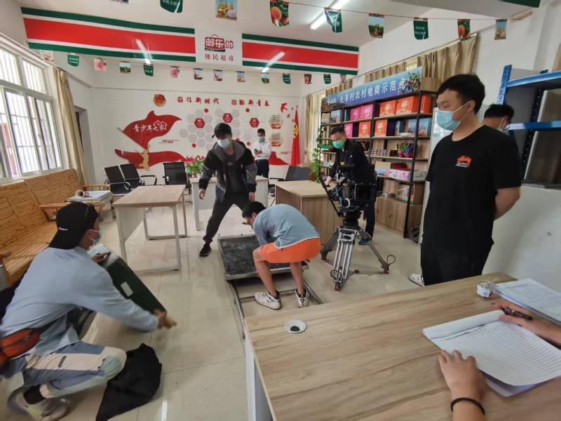 川汇区广告片拍摄公司：极简主义践行者，少即是多的视觉哲学